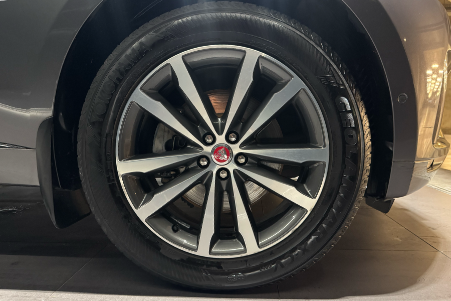 JAGUAR F-PACE 3.0C.C. V6 CS R-SPORT